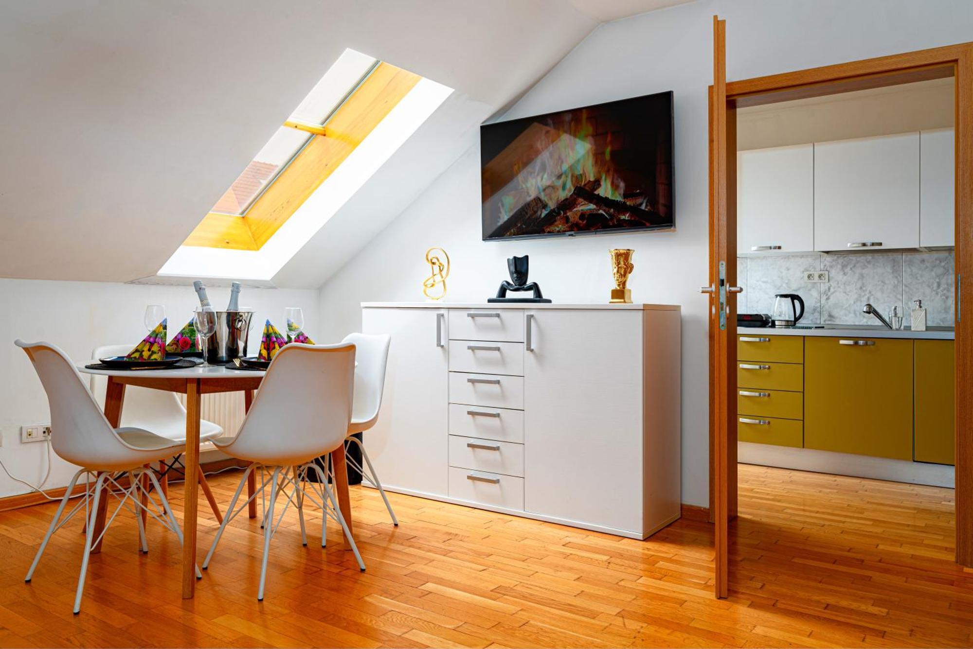 Golden River Apartment 布拉格 外观 照片